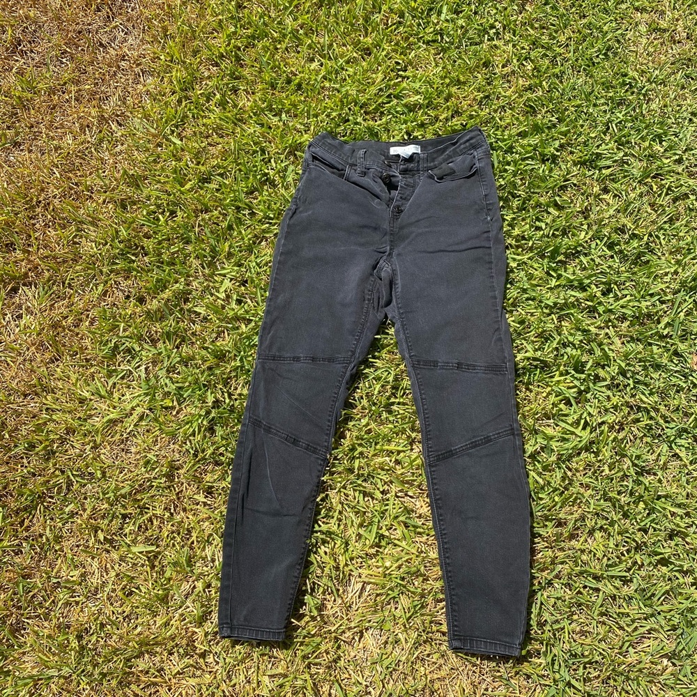 Black skinny jeans